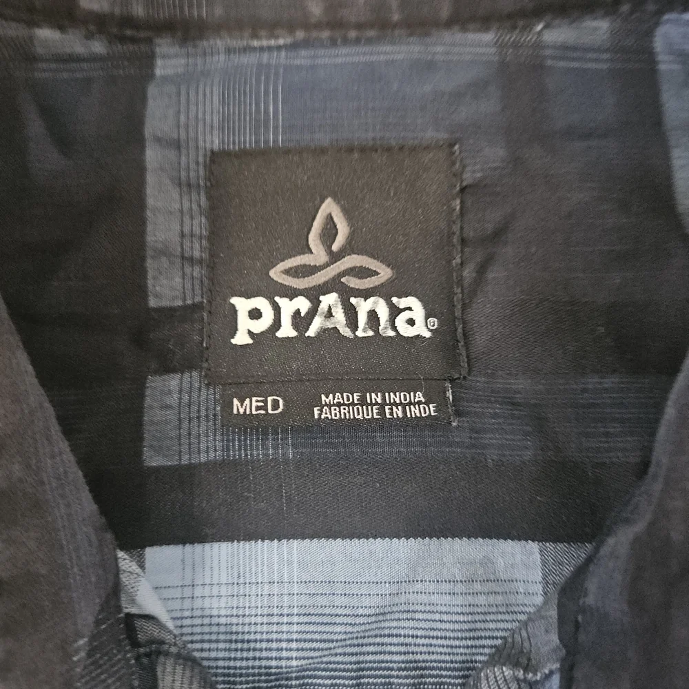 Prana Dark Blue and Light Gray Plaid Shirt. #1298‎